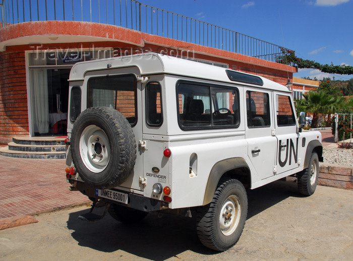 ethiopia327: Axum - Mehakelegnaw Zone, Tigray Region: Hotel Remhai - UNMEE Land Rover - United Nations Mission in Ethiopia and Eritrea - photo by M.Torres - (c) Travel-Images.com - Stock Photography agency - Image Bank