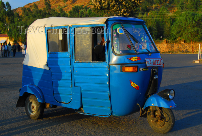 ethiopia357: Axum - Mehakelegnaw Zone, Tigray Region: Bajaj three-wheeler - auto rickshaw - tuk-tuk - photo by M.Torres - (c) Travel-Images.com - Stock Photography agency - Image Bank