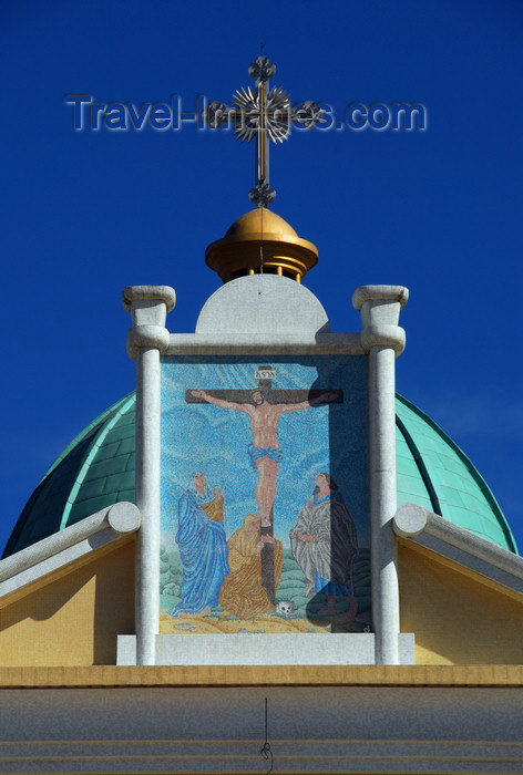 ethiopia58: Addis Ababa, Ethiopia: Bole Medhane Alem Cathedral - Christ over the main porch - photo by M.Torres - (c) Travel-Images.com - Stock Photography agency - Image Bank