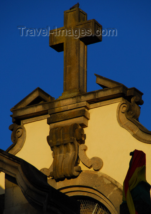 ethiopia64: Addis Ababa, Ethiopia: Holy Trinity Cathedral - central cross - Ethiopian Orthodox Tewahedo Church, Coptic - photo by M.Torres - (c) Travel-Images.com - Stock Photography agency - Image Bank