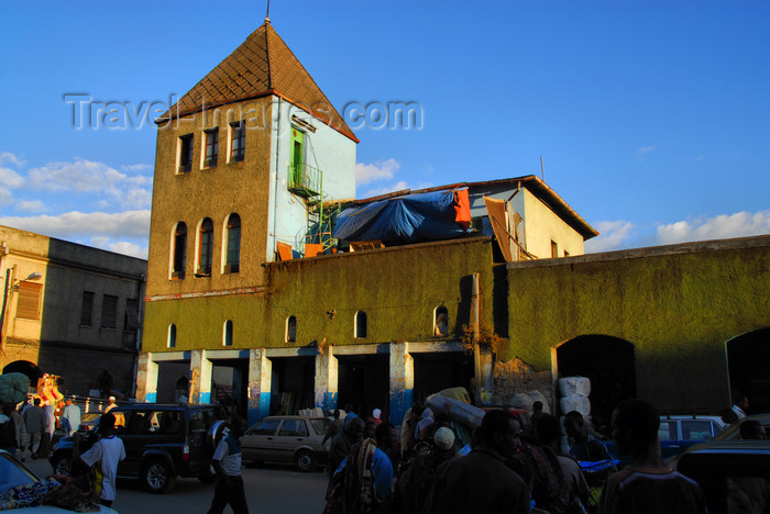 ethiopia97: Addis Ababa, Ethiopia: merkato - colonial buildings - photo by M.Torres - (c) Travel-Images.com - Stock Photography agency - Image Bank