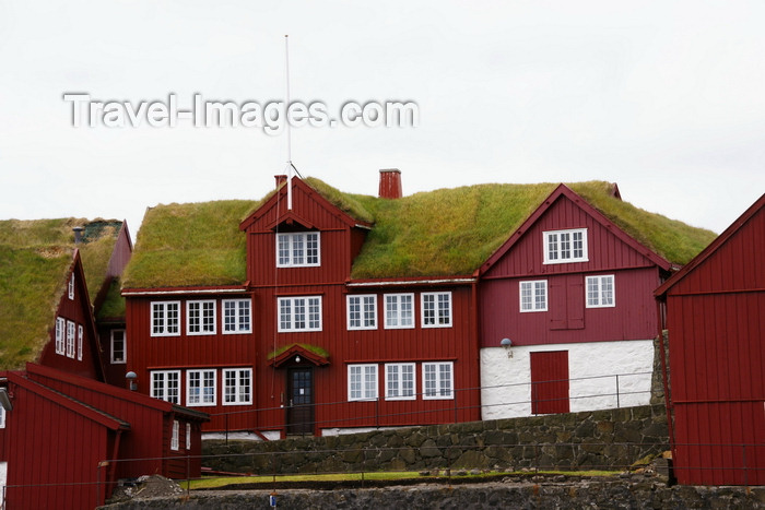 faeroe123: Tórshavn, Streymoy island, Faroes: government buildings in Tinganes - Viking settlers established here their parliament, called 'ting', around 800 A.D. - photo by A.Ferrari - (c) Travel-Images.com - Stock Photography agency - Image Bank