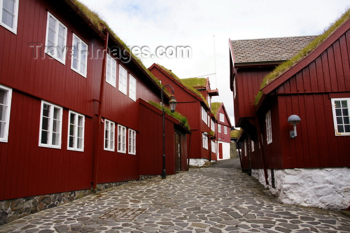 faeroe125: Tórshavn, Streymoy island, Faroes: old cobbled street and Faroese houses of Tinganes - photo by A.Ferrari - (c) Travel-Images.com - Stock Photography agency - Image Bank