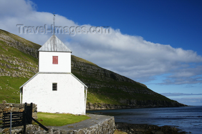 faeroe144: Kirkjubøur, Streymoy island, Faroes: Olavskirkjan - Saint Olav's church - built in 1110, this parish church was during the Middle Ages the cathedral of the Faroes and the burial site for bishops - photo by A.Ferrari - (c) Travel-Images.com - Stock Photography agency - Image Bank