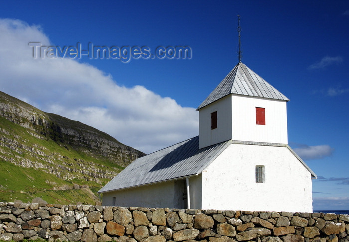 faeroe145: Kirkjubøur, Streymoy island, Faroes: whitewashed walls of Saint Olav's church - Olavskirkjan - photo by A.Ferrari - (c) Travel-Images.com - Stock Photography agency - Image Bank