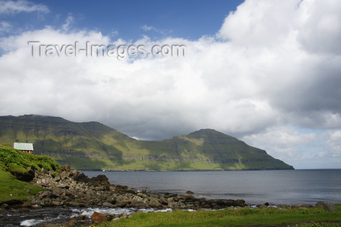 faeroe33: Elduvik village, Eysturoy island, Faroes: view towards Funningsfjørður inlet - photo by A.Ferrari - (c) Travel-Images.com - Stock Photography agency - Image Bank