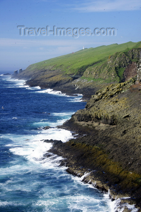 faeroe39: Mykines island, Faroes: view over Mykinesholmur islet and its truss bridge from the Mykines village - photo by A.Ferrari - (c) Travel-Images.com - Stock Photography agency - Image Bank