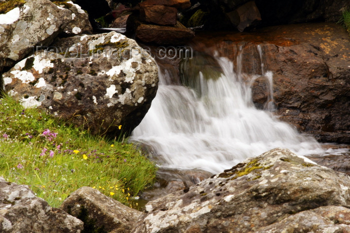 faeroe63: Vágar island, Faroes: small waterfall, near Sørvagsvatn lake - photo by A.Ferrari - (c) Travel-Images.com - Stock Photography agency - Image Bank