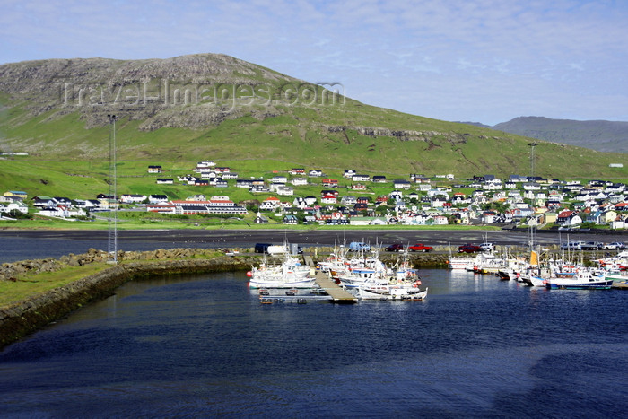 faeroe74: Sørvágur village, Vágar island, Faroes: the harbour - fishing is the backbone of the local economy - photo by A.Ferrari - (c) Travel-Images.com - Stock Photography agency - Image Bank