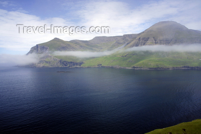 faeroe76: Sørvágsfjørður fjord, Vágar island, Faroes: fjord on the west coast of the island - photo by A.Ferrari - (c) Travel-Images.com - Stock Photography agency - Image Bank