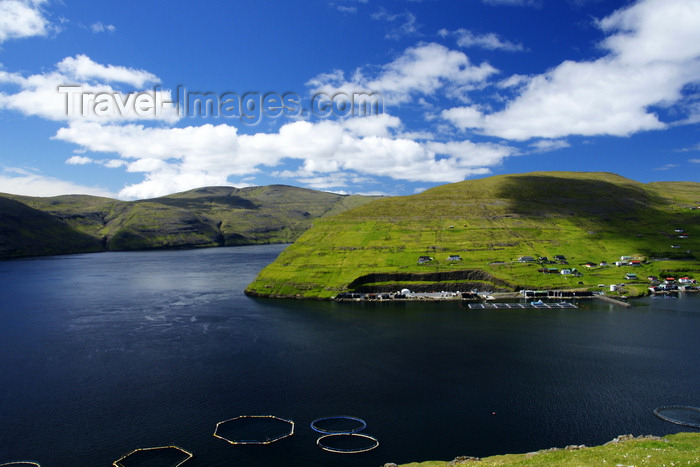 faeroe94: Vestmanna, Streymoy island, Faroes: fish farming - aquaculture open water fish cages - photo by A.Ferrari - (c) Travel-Images.com - Stock Photography agency - Image Bank