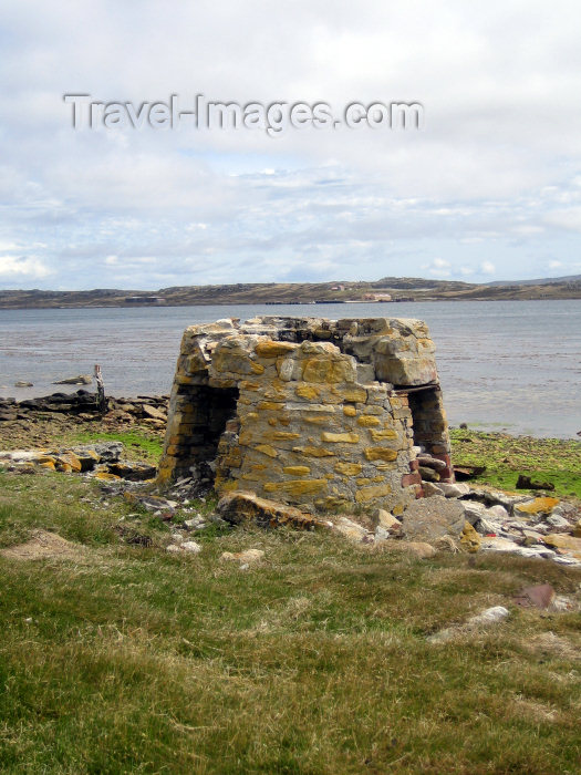 falkland1: Falkland islands / Ilhas Malvinas - East Falkland island - Stanley: ruined tower - photo by C.Breschi - (c) Travel-Images.com - Stock Photography agency - Image Bank