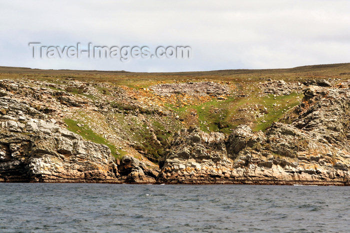 falkland31: Falkland islands - East Falkland - Port Louis - scarps - photo by Christophe Breschi - (c) Travel-Images.com - Stock Photography agency - Image Bank