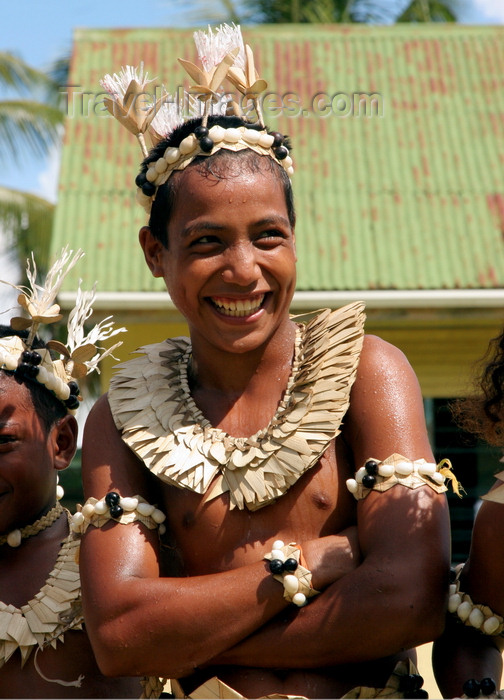 fiji40: Rabi Island, Vanua Levu Group, Northern division, Fiji: man with traditional head gear - photo by R.Eime - (c) Travel-Images.com - Stock Photography agency - Image Bank