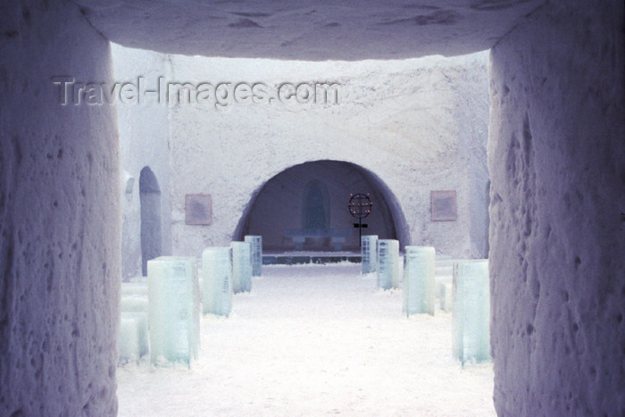 fin104: Finland - Lapland - Kemi - snow church - nave - Arctic images by F.Rigaud - (c) Travel-Images.com - Stock Photography agency - Image Bank