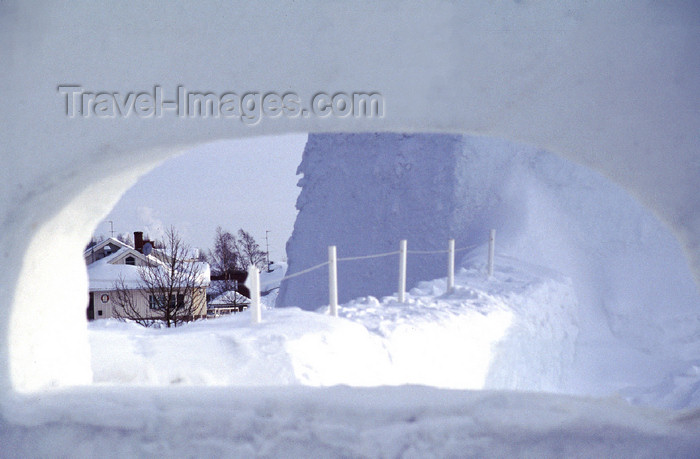 fin109: Finland - Lapland - Kemi - view from the Snow Hotel - Arctic images by F.Rigaud - (c) Travel-Images.com - Stock Photography agency - Image Bank