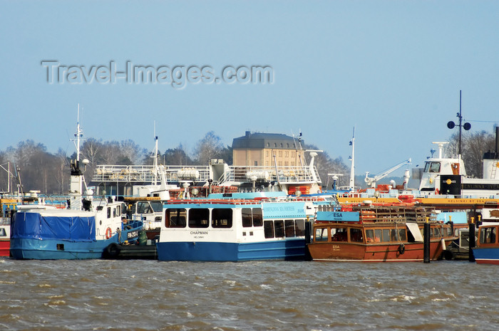 fin126: Finland - Helsinki, Kruunuhaka area with boats at the pier - photo by Juha Sompinmäki - (c) Travel-Images.com - Stock Photography agency - Image Bank