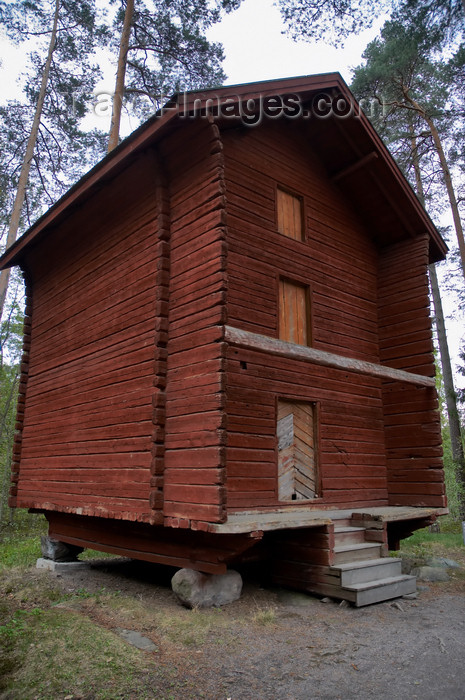 fin135: Finland - Helsinki, Fölisön / Seurasaari island, old historical buildings - Seurasaari Open-Air Museum - photo by Juha Sompinmäki - (c) Travel-Images.com - Stock Photography agency - Image Bank