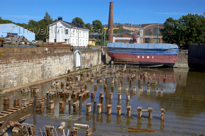 fin137: Finland - Helsinki, shipyard from Suomenlinna sea fortress - photo by Juha Sompinmäki - (c) Travel-Images.com - Stock Photography agency - Image Bank