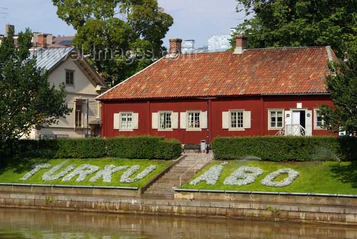fin169: Turku, Western Finland province - Finland Proper region / Varsinais-Suomi - Finland: Scandinavian timber houses used as a pharmacy - photo by A.Ferrari - (c) Travel-Images.com - Stock Photography agency - Image Bank