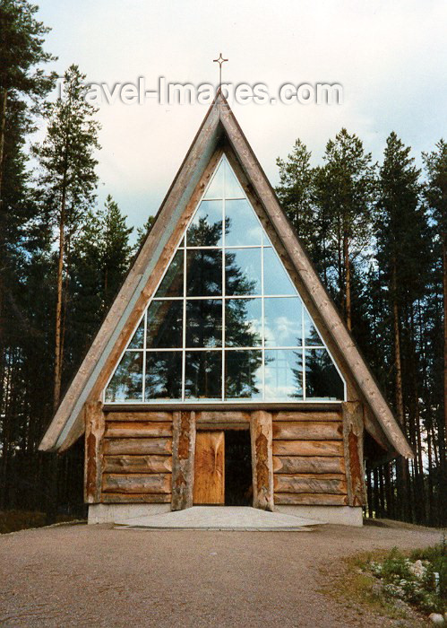 fin18: Finland - Vuonislahti (Ita-Suomen Laani / Eastern Finland province - North Karelia region - Municipality of Lieksa): wooden elegance - modern architecture - Eeva Ryynanen's studio  (photo by Miguel Torres) - (c) Travel-Images.com - Stock Photography agency - Image Bank