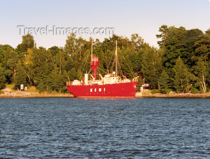 fin21: Helsinki: the Kemi - floating lighthouse (photo by Miguel Torres) - (c) Travel-Images.com - Stock Photography agency - Image Bank