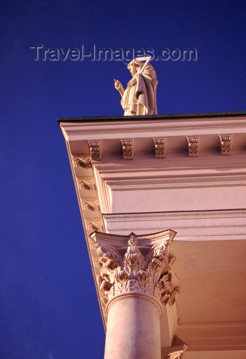 fin26: Finland - Helsinki - Lutheran Cathedral - detail of the pediment - photo by F.Rigaud - (c) Travel-Images.com - Stock Photography agency - Image Bank