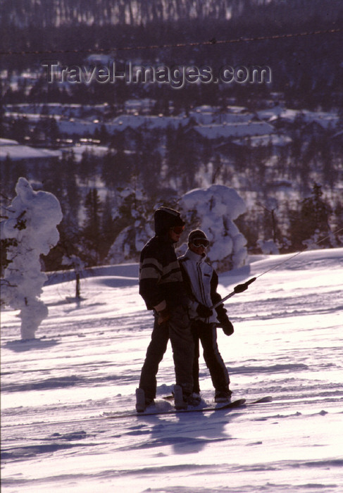 fin37: Finland - Lapland - Saarselkä - ski lift - Arctic images by F.Rigaud - (c) Travel-Images.com - Stock Photography agency - Image Bank