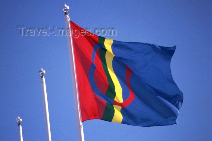 fin44: Finland - Lapland / Lappi: Lap / Sami flag (photo by F.Rigaud) - (c) Travel-Images.com - Stock Photography agency - Image Bank