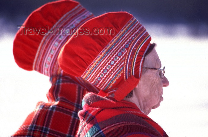 fin64: Finland - Lapland: Sami ladies - red hats (photo by F.Rigaud) - (c) Travel-Images.com - Stock Photography agency - Image Bank