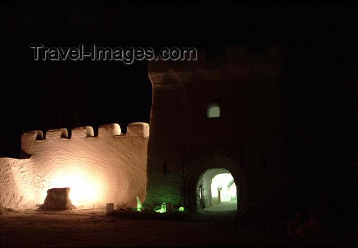 fin97: Finland - Lapland - Kemi - snow castle - at nigh - Arctic images by F.Rigaud - (c) Travel-Images.com - Stock Photography agency - Image Bank