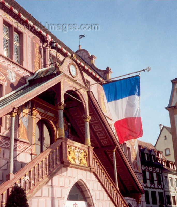 france1: France - Mulhouse / Mulhausen  (Haut-Rhin - Alsace): carrousel at Place de la Réunion (photo by MigueFrance - Mulhouse / Mulhausen  (Haut-Rhin - Alsace): flying the french colours - Hôtel de ville, place de la Reunion (photo by Miguel Torres)l Torres) - (c) Travel-Images.com - Stock Photography agency - Image Bank