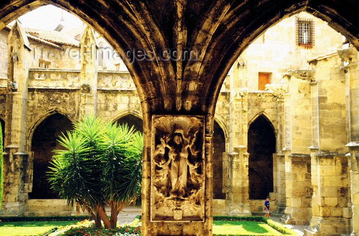france1028: Narbonne, Aude, Languedoc-Roussillon, France: cloister at Narbonne Cathedral - Cathédrale Saint-Just-et-Saint-Pasteur de Narbonne - photo by K.Gapys - (c) Travel-Images.com - Stock Photography agency - Image Bank