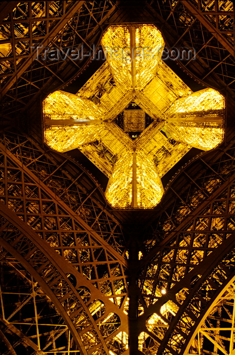france1046: Paris, France: dramatic straight up angle of the Eiffel Tower shot at night - 7e arrondissement - photo by C.Lovell - (c) Travel-Images.com - Stock Photography agency - Image Bank