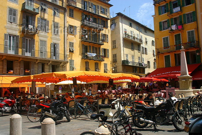 france1080: France - Nice (Alpes Maritimes): the bay - promenade (photo by N.Keegan) - (c) Travel-Images.com - Stock Photography agency - Image Bank