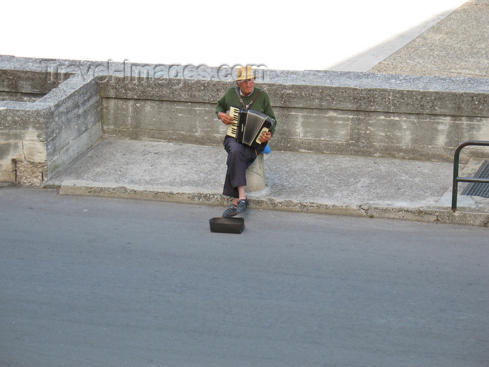 france1089: France - PACA - Vaucluse department - Avignon - acordeon player - street musician - photo by D.Hicks - (c) Travel-Images.com - Stock Photography agency - Image Bank