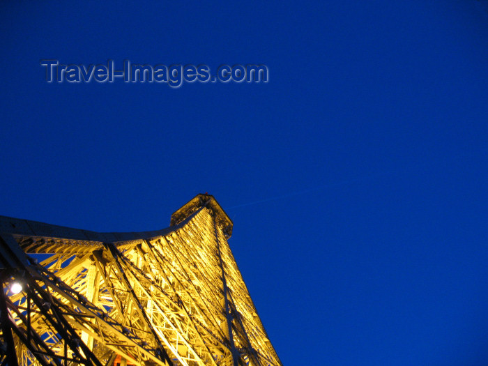 france1092: France - Paris: Eiffel tower - nocturnal - detail - photo by D.Hicks - (c) Travel-Images.com - Stock Photography agency - Image Bank