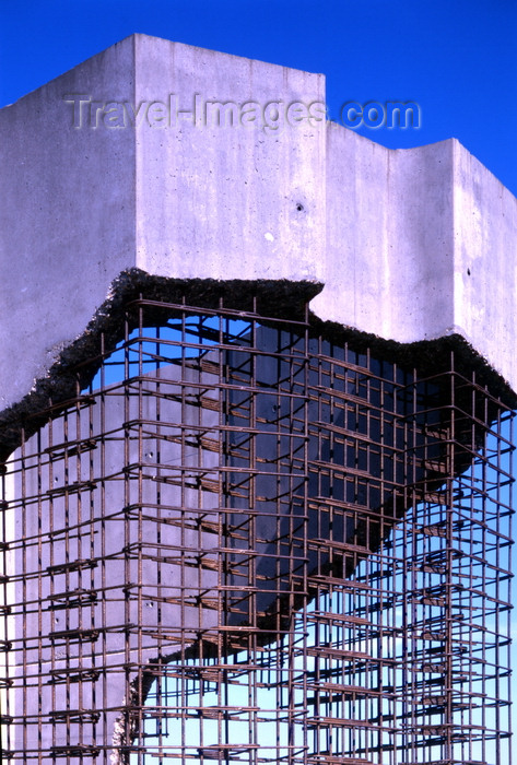 france1127: Le Havre, Seine-Maritime, Haute-Normandie, France: Normandy Bridge, concrete structure section sample - photo by A.Bartel - (c) Travel-Images.com - Stock Photography agency - Image Bank