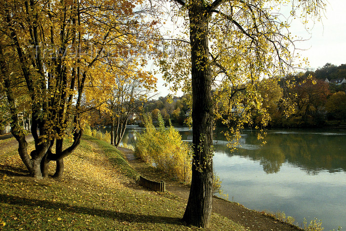 france1140: La Varenne, Val-de-Marne, Ile-de-France: banks of the Marne river - photo by Y.Baby - (c) Travel-Images.com - Stock Photography agency - Image Bank