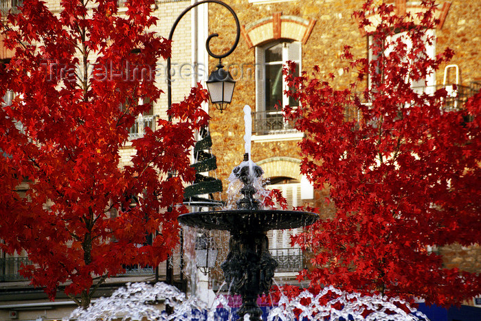 france1153: La Varenne, Val-de-Marne, Ile-de-France: garden with fountain - photo by Y.Baby - (c) Travel-Images.com - Stock Photography agency - Image Bank