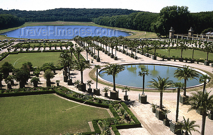 france1161: Versailles, Yvelines département, France: Palace of Versailles / Château de Versailles - artificial pond and orangery - piece d'eau des Suisses - photo by Y.Baby - (c) Travel-Images.com - Stock Photography agency - Image Bank