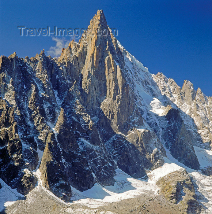 france1214: France  - Petit Dru / Petit Aiguille du Dru, Haute-Savoie: seen from the the mountain-station Le Montevers - west ridge of the Aiguille Verte, Graian Alps - photo by W.Allgower - (c) Travel-Images.com - Stock Photography agency - Image Bank