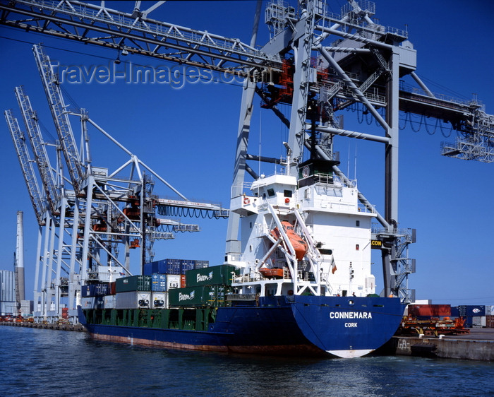 france1219: Le Havre, Seine-Maritime, Haute-Normandie, France: Connera Container Ship - Gantry Cranes - photo by A.Bartel - (c) Travel-Images.com - Stock Photography agency - Image Bank