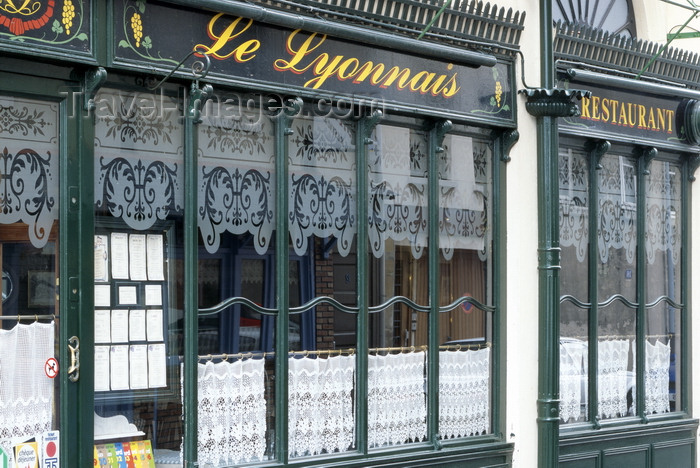 france1226: Le Havre, Seine-Maritime, Haute-Normandie, France: Restaurant Le Lyonnais - Rue de Bretagne - photo by A.Bartel - (c) Travel-Images.com - Stock Photography agency - Image Bank