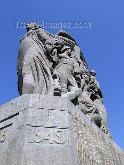 france1238: Le Havre, Seine-Maritime, Haute-Normandie, France: War Memorial - names and 1945 corner - photo by A.Bartel - (c) Travel-Images.com - Stock Photography agency - Image Bank