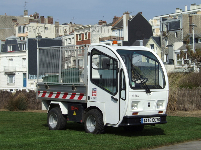 france1316: Le Havre, Seine-Maritime, Haute-Normandie, France: Electric Vehicle - smal truck built by Goupil industrie - photo by A.Bartel - (c) Travel-Images.com - Stock Photography agency - Image Bank