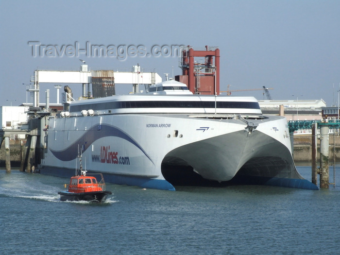 france1326: Le Havre, Seine-Maritime, Haute-Normandie, France: LD Lines Norman Arrow, Catamaran - Normandy - photo by A.Bartel - (c) Travel-Images.com - Stock Photography agency - Image Bank