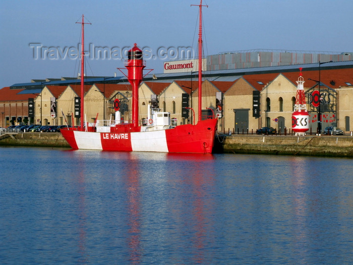 france1333: Le Havre, Seine-Maritime, Haute-Normandie, France: Le Havre Lightship - red and white hull - Docks Vauban - photo by A.Bartel - (c) Travel-Images.com - Stock Photography agency - Image Bank