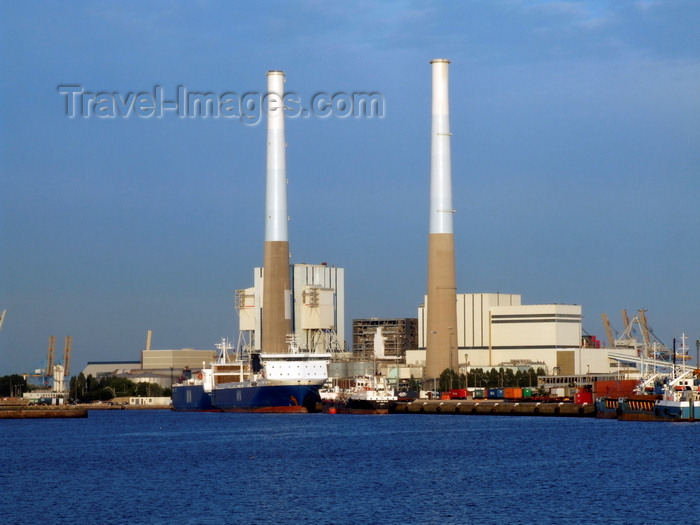 france1335: Le Havre, Seine-Maritime, Haute-Normandie, France: tall smoke stacks of the EdF Le Havre coal fired Power Plant - avenue Christophe Colomb - photo by A.Bartel - (c) Travel-Images.com - Stock Photography agency - Image Bank