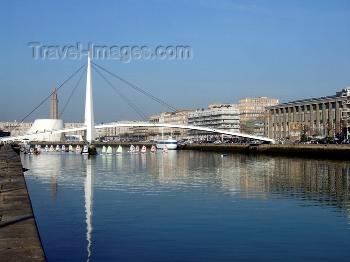 france1342: Le Havre, Seine-Maritime, Haute-Normandie, France: Stock exchange bridge and small sail boats - Pont de la Bourse - Bassin du Commerce - photo by A.Bartel - (c) Travel-Images.com - Stock Photography agency - Image Bank